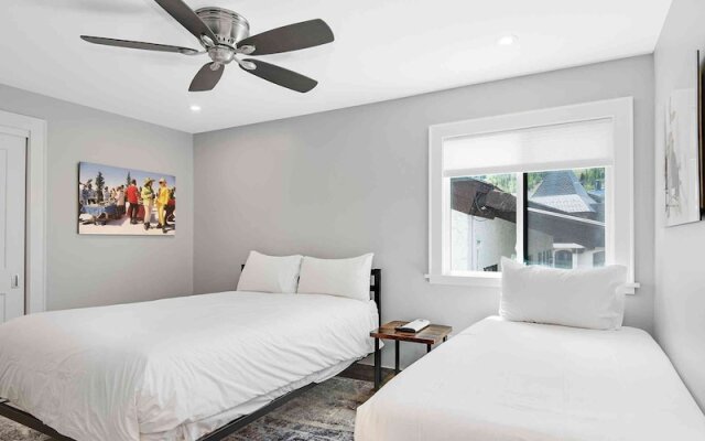 Enzian 316 - 4 Bedroom Condo by RedAwning