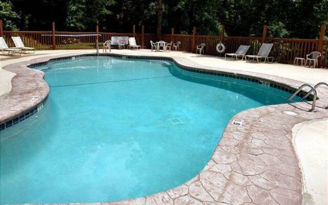 Hillbilly Hilton #525