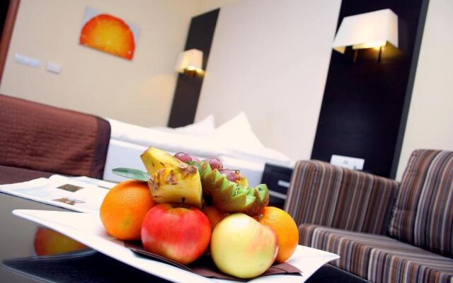 Lions Garden Hotel