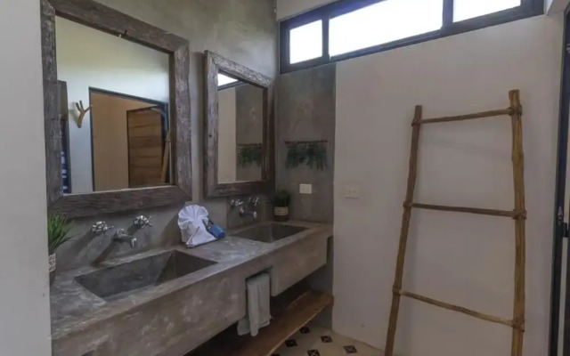 Elegant 2-br Flat Near Downtown Tulum Area