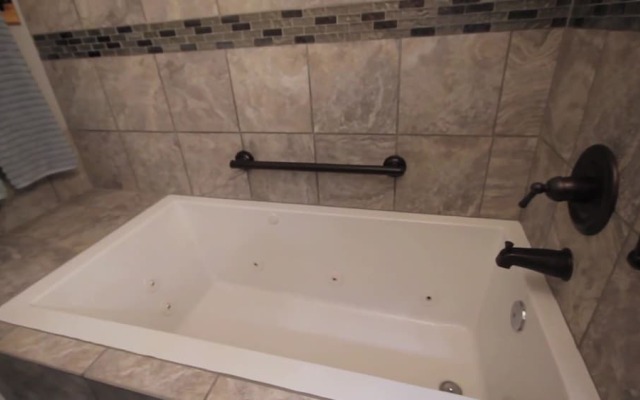 Nyes 1880 Suites