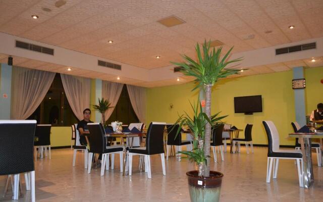 Al Rusayl Hotel