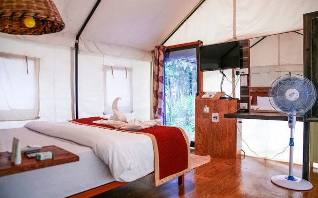 Magenta Resort