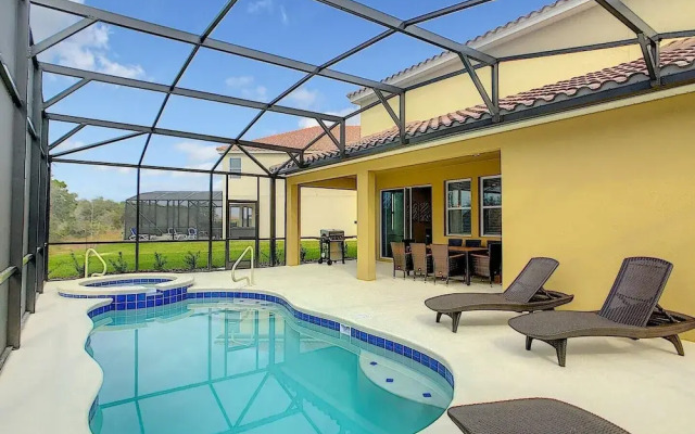 8039osc - Solterra Resort