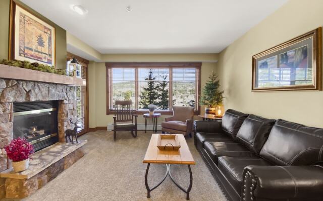 Mountain Thunder Lodge 1213 1 Bedroom Condo by RedAwning