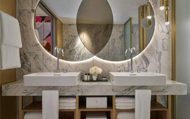 The BoTree London, Curio Collection by Hilton