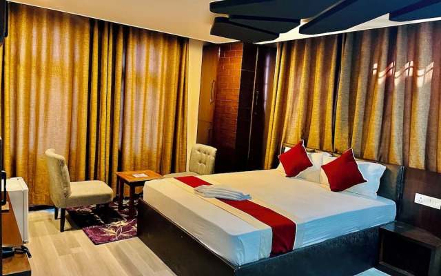 Hotel Lotus Grand