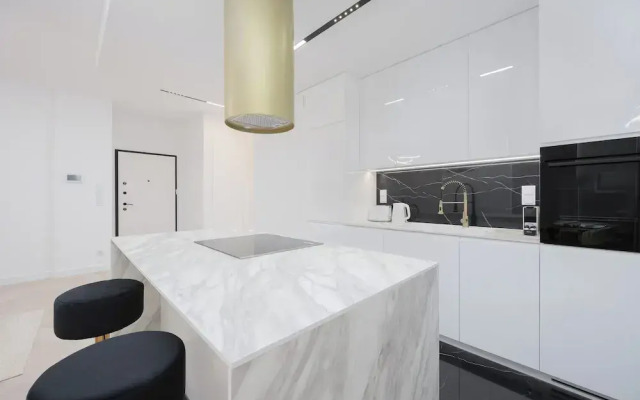 Grzybowska Apartment by Renters Prestige