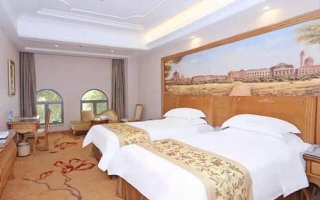 Vienna Hotel Shantou Longhu South Taishan Road