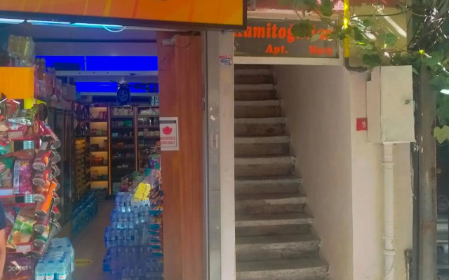 2 bedrooms central area located appartment 2 floor