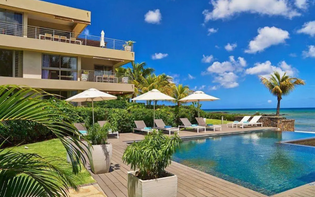 Bon Azur Elegant Suites & Penthouses by Lov