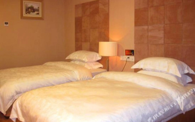 Yufeng Business Hotel