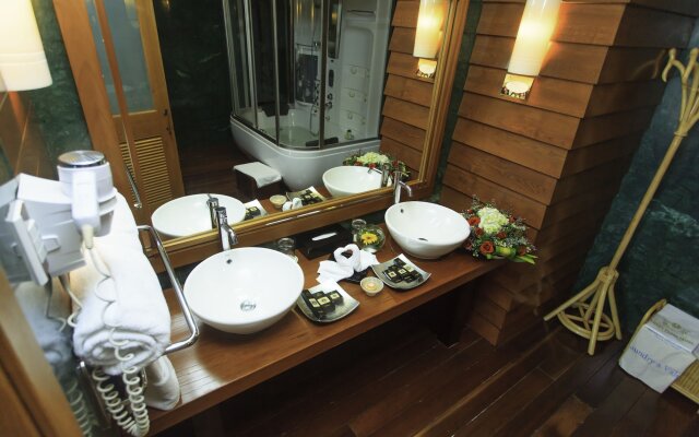 Green Plaza Hotel
