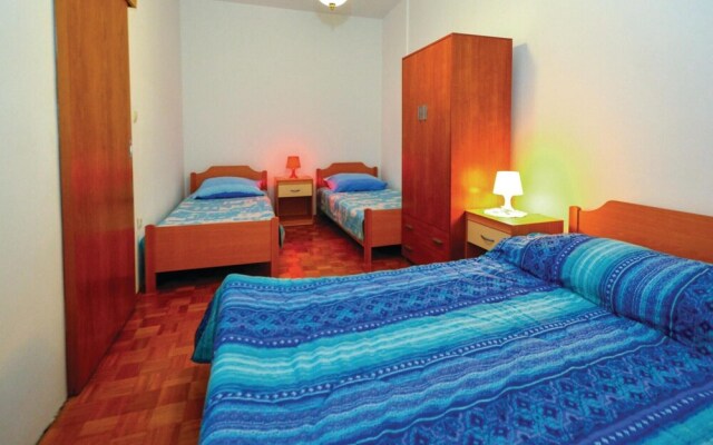 Nice Home in Izola With Wifi and 1 Bedrooms