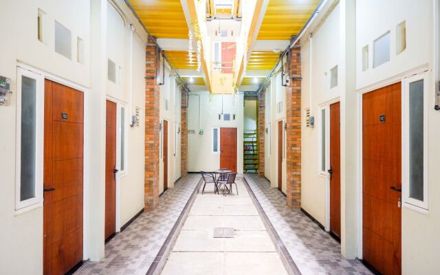 RedDoorz near Bandara Ahmad Yani Semarang
