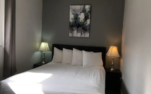 Maple Leaf Motel & RV Resort