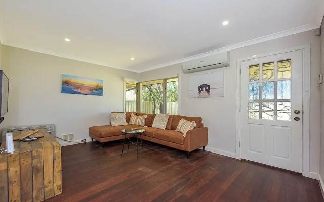 Willmott Beach House