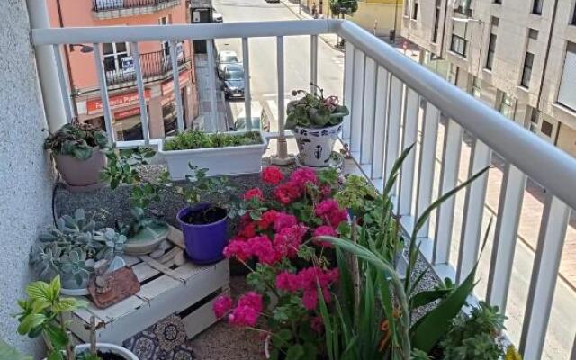 Becquer. Luminoso y amplio apartamento.Playa a 3km