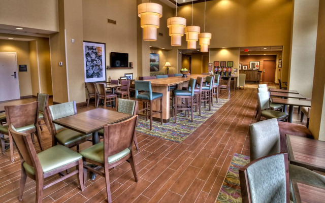 Hampton Inn & Suites Rochester/Henrietta