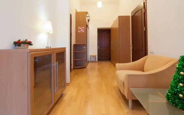 Home-Hotel Mikhailovsksya 22-A