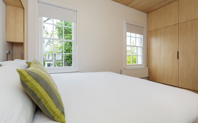 Veeve - At Home in Haggerston