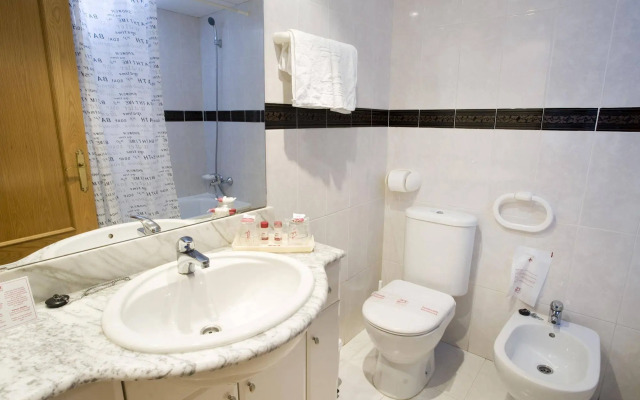 Acuasol Aparthotel 