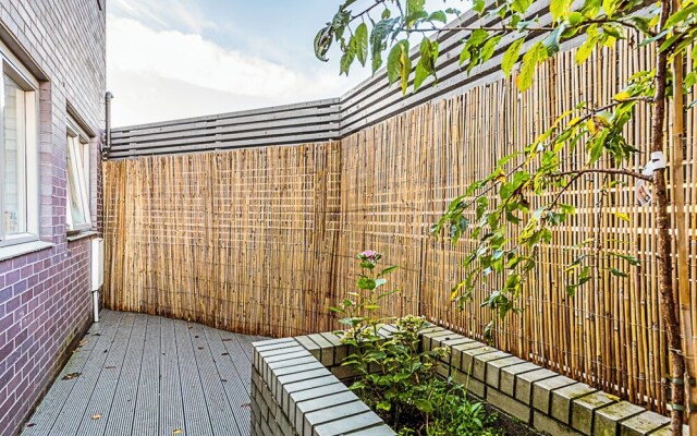Quiet and Spacious Four Bedroom House