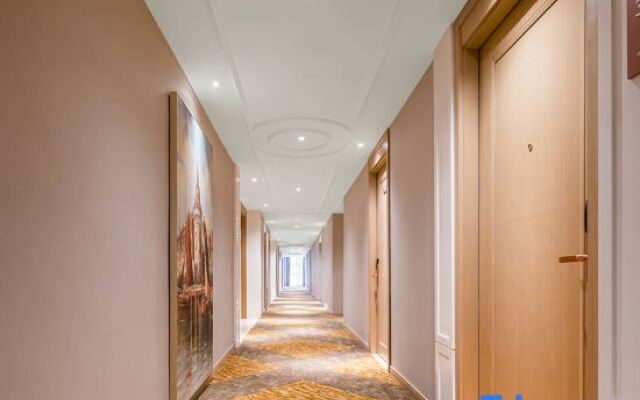 Vienna Hotel (Jiji Jishui Administrative Center Branch)