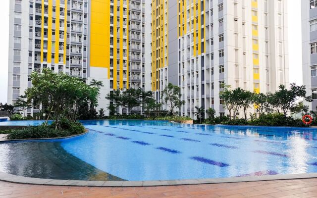 Simply Good Studio Room Apartment At Springlake Summarecon