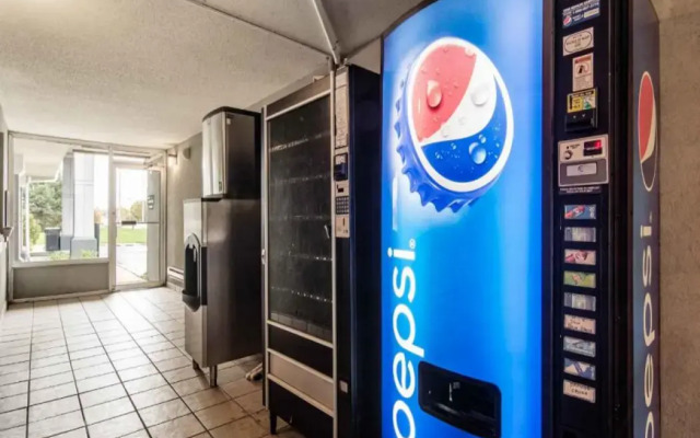Motel 6 Alsip, IL