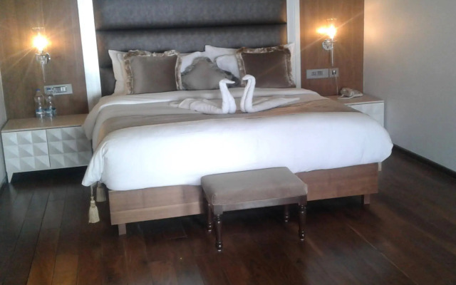 Renest Dunsvirk Court Mussoorie