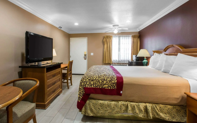 Rodeway Inn Cypress - Buena Park