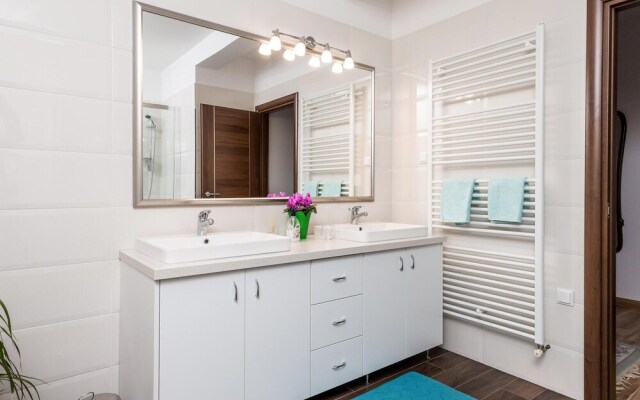 Awesome Apartment in Bregi With Wifi and 3 Bedrooms