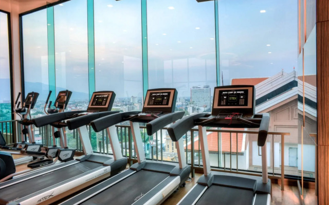 HIC at Night Bazaar 607