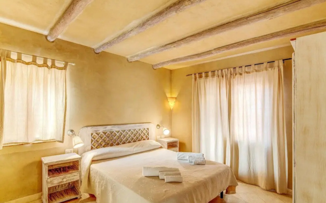 Stunning apartment in Golfo Aranci w/ 1 Bedrooms