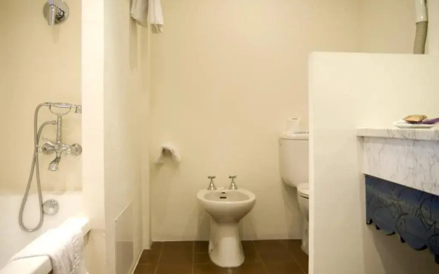 Hotel César