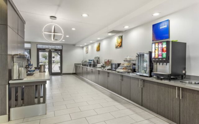 Comfort Inn & Suites Irving Las Colinas DFW