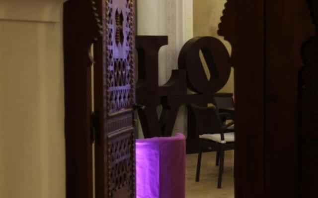 Riad Charlott'