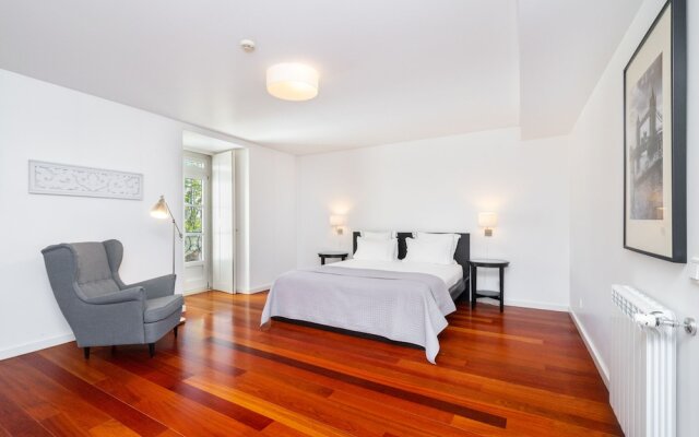 Luxury Chiado Prime Apartment