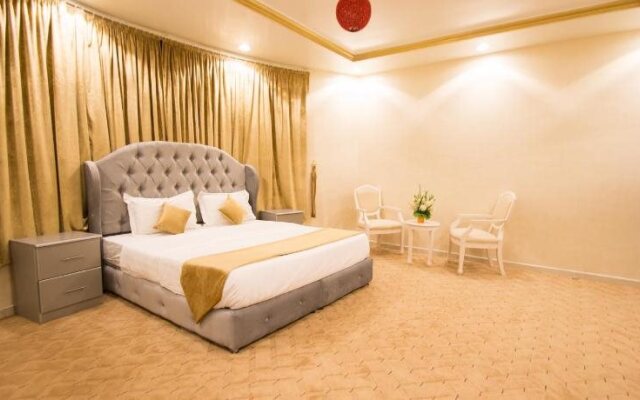 Al Raha Rotana Hotel Apartments