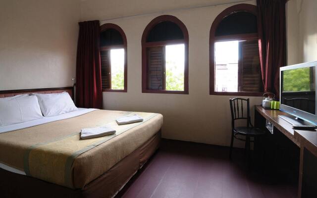 Red Inn Court - Hostel – Guest Rooms – George Town