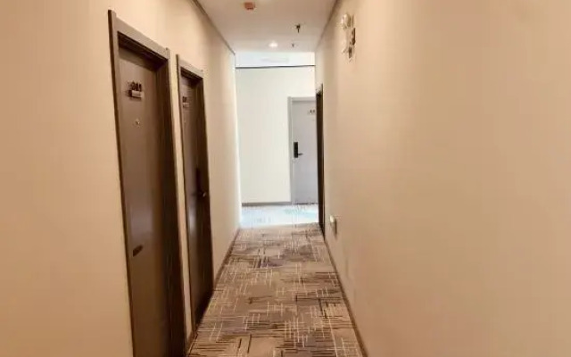 Yiju Hotel (Shijiazhuang Zhonghua North Street Branch)