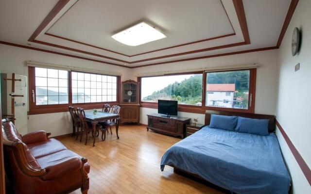 Namhea German Village Beethoven House