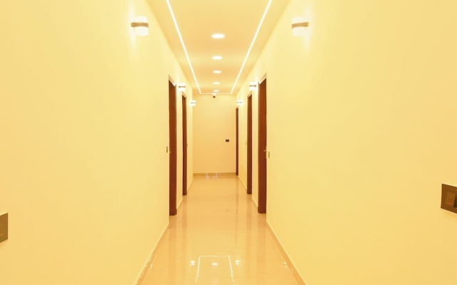 Fabhotel Pvs Grand