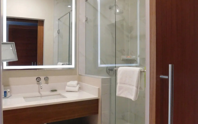 Radisson Hotel & Conference Centre Calgary Airport