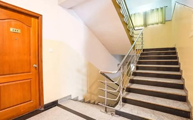 Fabhotel The Kings Suites