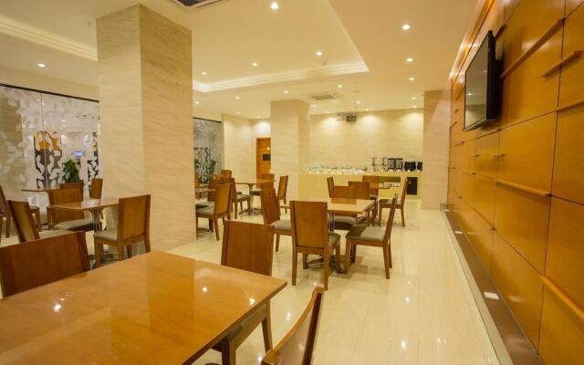 All Seasons Hotel Bayi Square