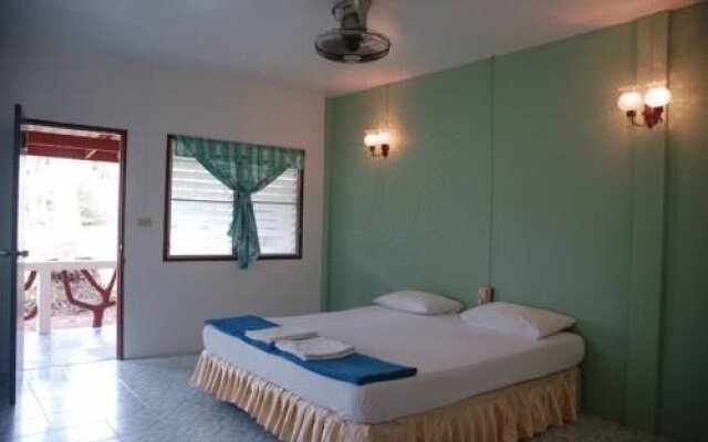 Poda Island Resort