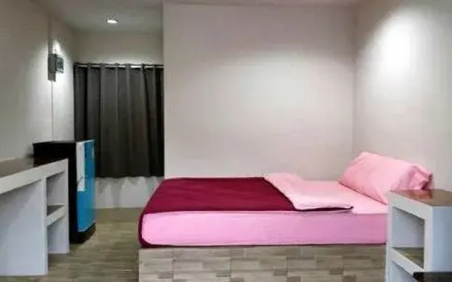 Sairee Center Guesthouse