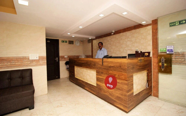 OYO 4883 Duke Hotel